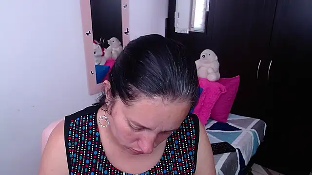 CristialJones  online show from 11-07-25, 01:33