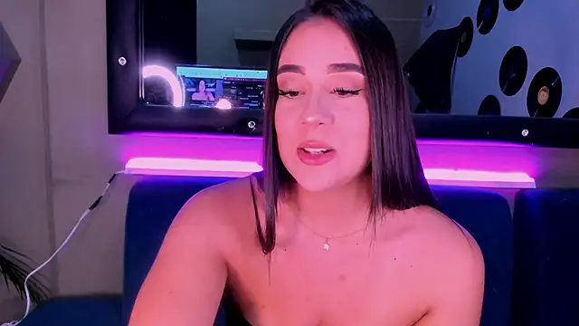 Sussy Bell01 online show from 12-12-24, 08:21