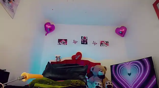  ChanellR  online show from 01-28-25, 05:14