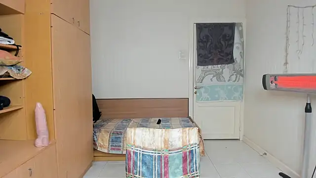 hot muscle online show from 11-06-25, 05:47