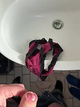 Snapshot of 8rabe8 chatting on 04-11-26, 07:35 8rabe8 online show from 04-11-26, 07:35