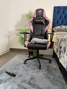 Stunning Booty online show from 04-02-26, 06:38