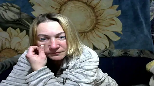 wLESLYMOSw online show from 03-07-26, 07:33