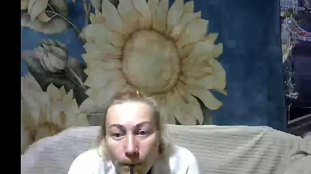 wLESLYMOSw online show from 04-04-26, 05:10