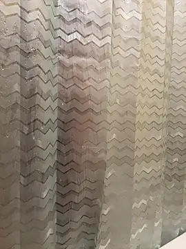 Snapshot of VFuck4U_xxx chatting on 02-13-25, 10:33 VFuck4U xxx online show from 02-13-25, 10:33