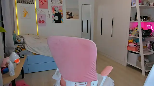 Lily Young online show from 03-24-26, 03:11