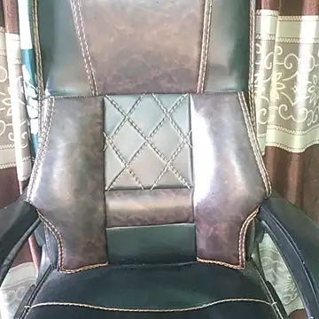 Snapshot of Kotha_-Moni chatting on 10-29-25, 02:03 Kotha -Moni online show from 10-29-25, 02:03