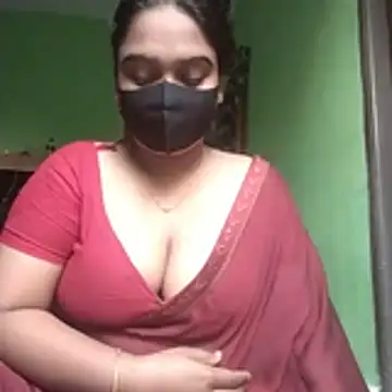 Snapshot of Kotha_-Moni chatting on 11-25-25, 12:43 Kotha -Moni online show from 11-25-25, 12:43