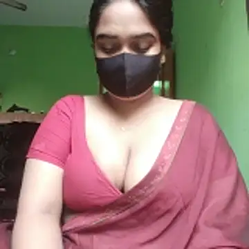 Snapshot of Kotha_-Moni chatting on 11-26-25, 01:17 Kotha -Moni online show from 11-26-25, 01:17