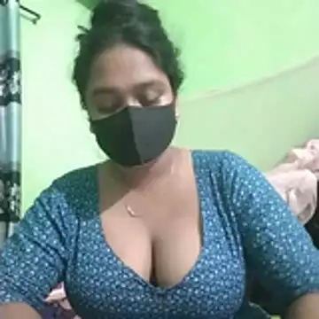 Snapshot of Kotha_-Moni chatting on 11-29-25, 02:31 Kotha -Moni online show from 11-29-25, 02:31