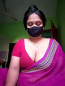 Snapshot of Kotha_-Moni chatting on 12-14-25, 01:22 Kotha -Moni online show from 12-14-25, 01:22