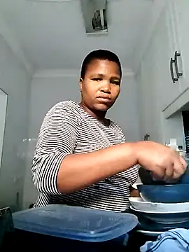 Snapshot of Cutegood2 chatting on 03-17-25, 06:18 Cutegood2 online show from 03-17-25, 06:18