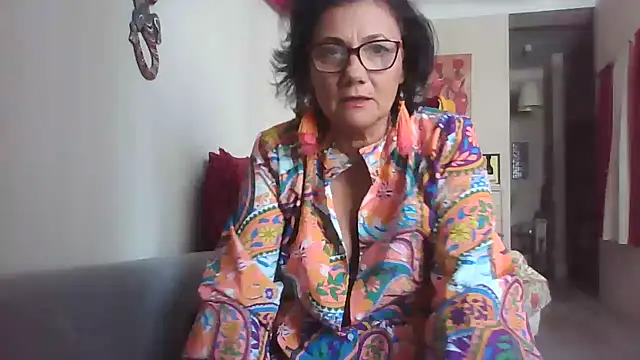 Snapshot of LadyLizi chatting on 06-02-26, 10:06 LadyLizi online show from 06-02-26, 10:06