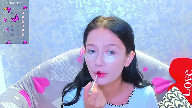 Vanessa Florence online show from 09-26-25, 01:20