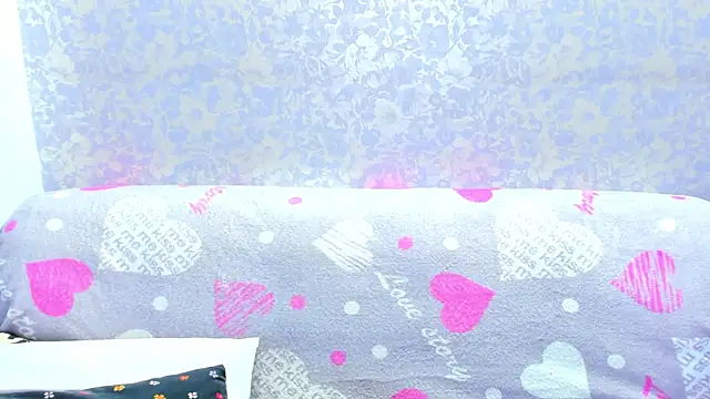 Snapshot of Vanessa_Florence chatting on 05-20-26, 01:12 Vanessa Florence online show from 05-20-26, 01:12