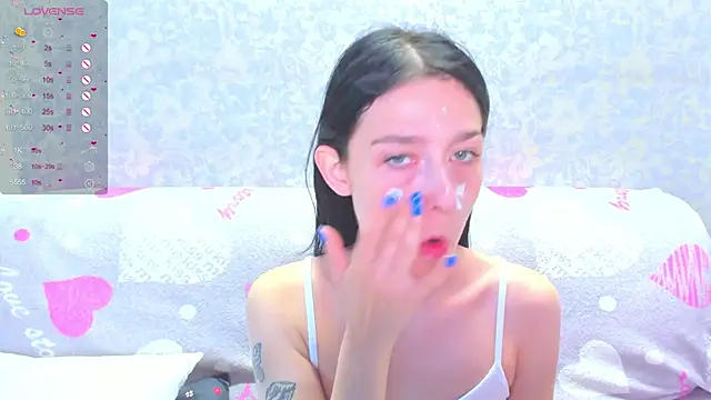 Snapshot of Vanessa_Florence chatting on 06-10-26, 01:06 Vanessa Florence online show from 06-10-26, 01:06