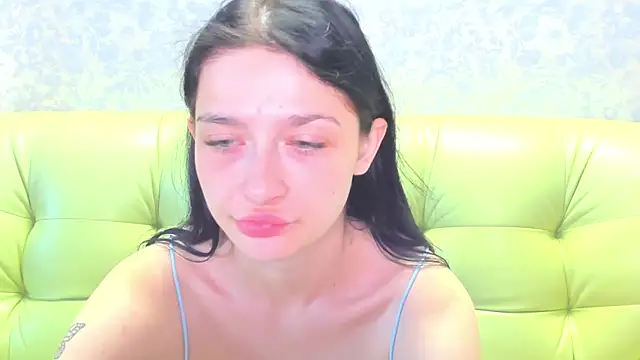 Snapshot of Vanessa_Florence chatting on 06-14-26, 01:14 Vanessa Florence online show from 06-14-26, 01:14
