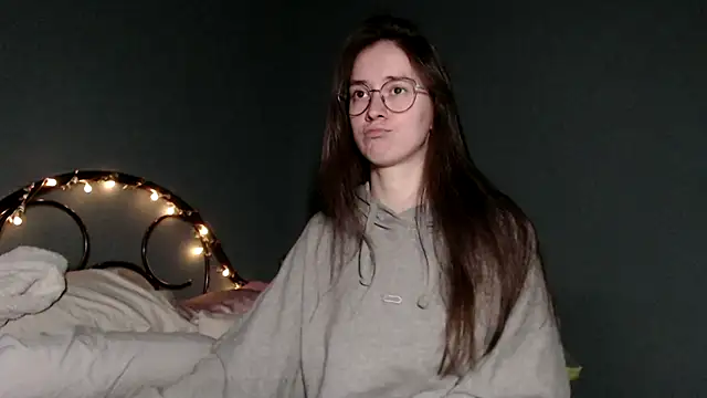 wow  kelly online show from 11-05-25, 02:06