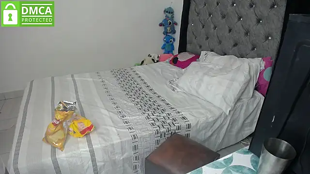 Snapshot of susana2523 chatting on 07-10-26, 01:21 susana2523 online show from 07-10-26, 01:21