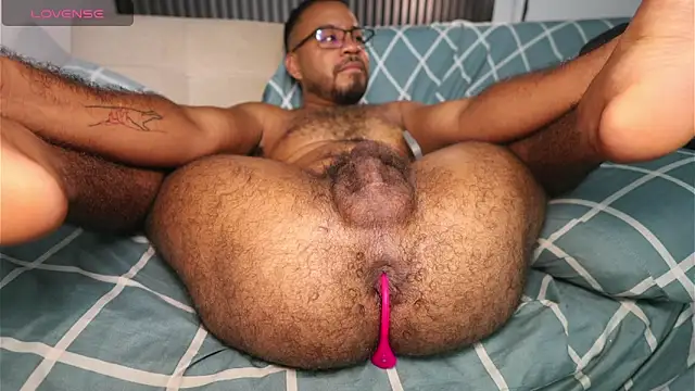 Little Bear00 online show from 04-28-26, 02:27