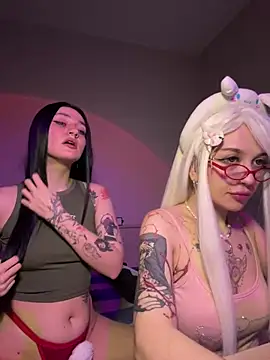 Snapshot of Dooubletroublee chatting on 02-28-25, 11:23 Dooubletroublee online show from 02-28-25, 11:23