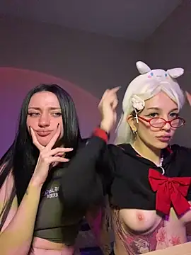 Snapshot of Dooubletroublee chatting on 03-01-25, 02:26 Dooubletroublee online show from 03-01-25, 02:26