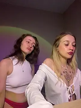 Snapshot of Dooubletroublee chatting on 03-05-25, 12:49 Dooubletroublee online show from 03-05-25, 12:49