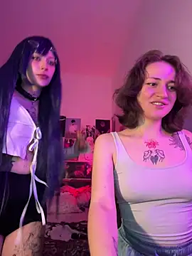 Dooubletroublee online show from 06-23-26, 01:47