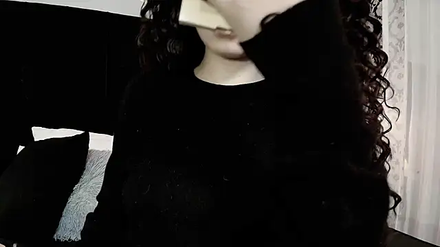 Adeelinee online show from 10-27-25, 07:51