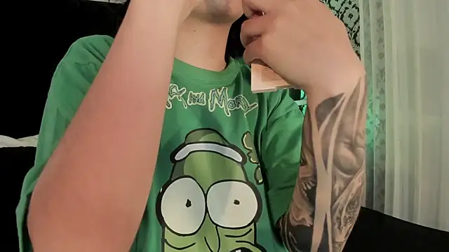 Adeelinee online show from 11-29-25, 08:34