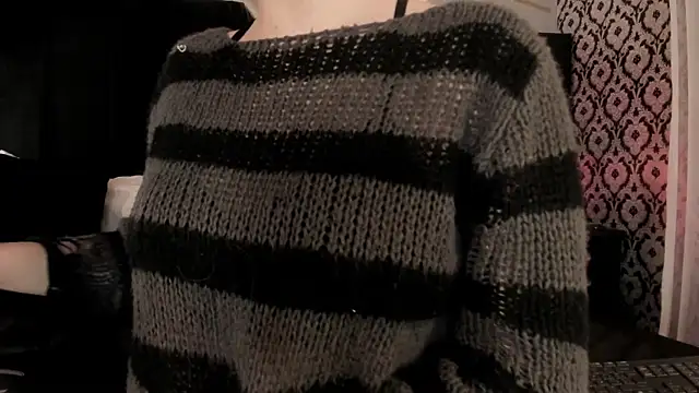 Snapshot of Adeelinee chatting on 01-09-26, 07:59 Adeelinee online show from 01-09-26, 07:59