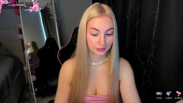 Kimmy powell online show from 04-25-26, 03:31