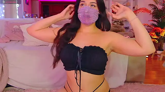 Snapshot of the_sabenna chatting on 03-04-26, 04:24 the sabenna online show from 03-04-26, 04:24