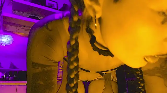 Snapshot of god_x_girl chatting on 12-20-24, 09:28 god x girl online show from 12-20-24, 09:28