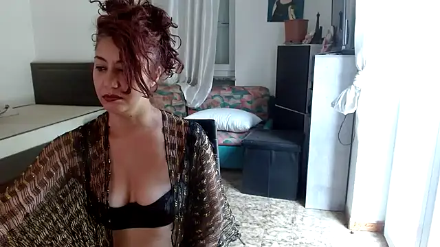Snapshot of danasantoreal chatting on 07-25-26, 07:39 danasantoreal online show from 07-25-26, 07:39