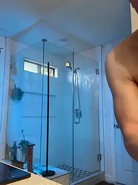 El Gizmo online show from 02-16-26, 05:09