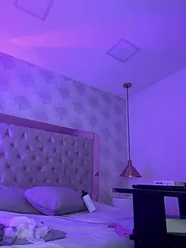 hanna lee02 online show from 02-05-25, 12:38