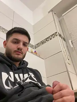 Snapshot of Furko_33 chatting on 01-10-25, 09:53 Furko 33 online show from 01-10-25, 09:53