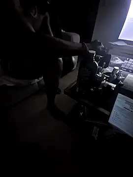 Snapshot of PlasticSurface727 chatting on 11-11-25, 01:38 PlasticSurface727 online show from 11-11-25, 01:38