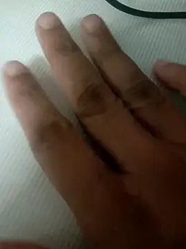 Snapshot of ssuman886 chatting on 12-18-25, 01:39 ssuman886 online show from 12-18-25, 01:39