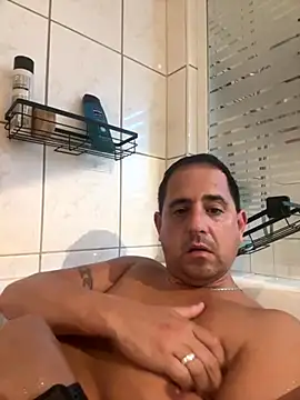 Wessi2005 online show from 09-22-25, 07:10