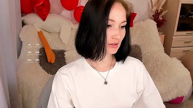 Snapshot of LisaMooore chatting on 07-02-26, 03:23 LisaMooore online show from 07-02-26, 03:23