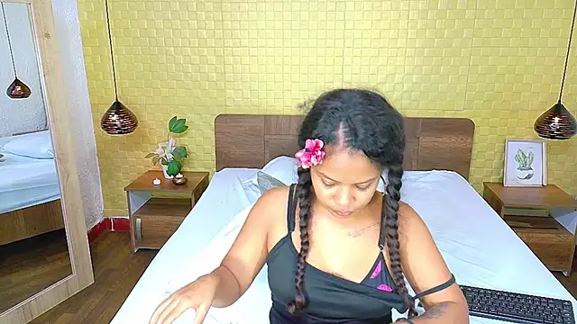 Squirter pussybomb online show from 02-01-25, 03:19