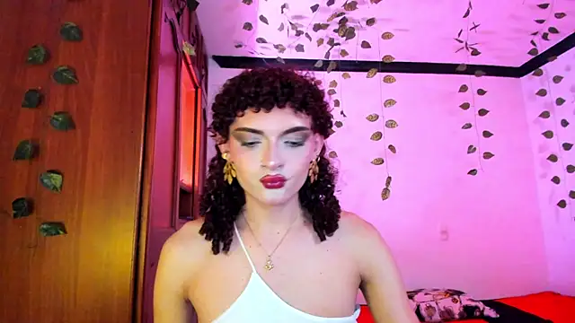 lucianromero online show from 11-28-25, 01:52