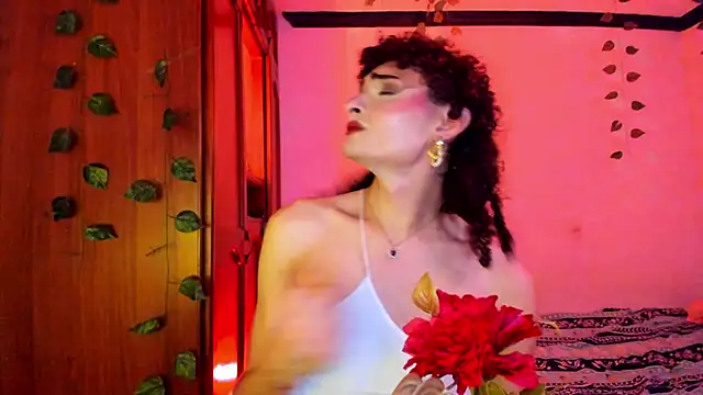 lucianromero online show from 12-21-25, 05:14