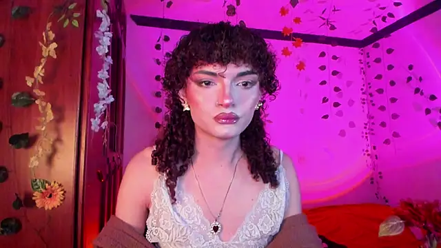 Snapshot of lucianromero chatting on 03-05-26, 10:22 lucianromero online show from 03-05-26, 10:22