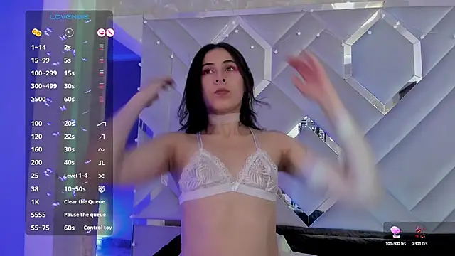 Snapshot of Sara_Foxx1 chatting on 01-16-25, 08:00 Sara Foxx1 online show from 01-16-25, 08:00