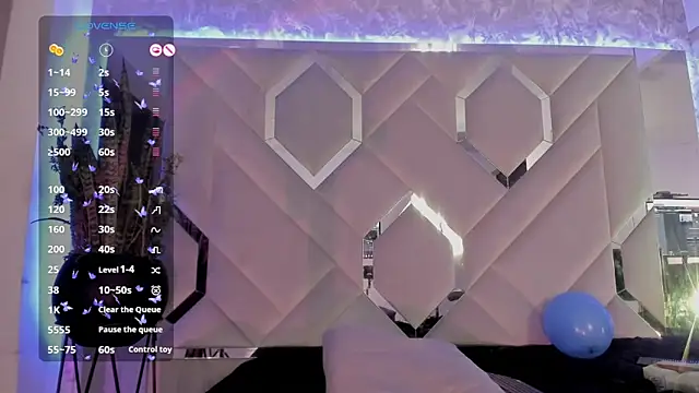 Snapshot of Sara_Foxx1 chatting on 02-04-25, 12:40 Sara Foxx1 online show from 02-04-25, 12:40