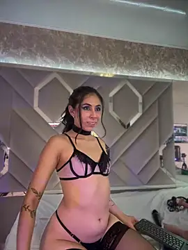 Snapshot of Sara_Foxx1 chatting on 03-13-25, 03:00 Sara Foxx1 online show from 03-13-25, 03:00