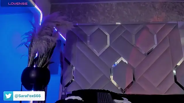 Snapshot of Sara_Foxx1 chatting on 11-13-25, 07:35 Sara Foxx1 online show from 11-13-25, 07:35